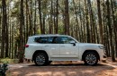 Toyota Land Cruiser 300 lần đầu có bản hybrid tại Việt Nam: Tiết kiệm xăng hơn nhưng vẫn giữ chất off-road